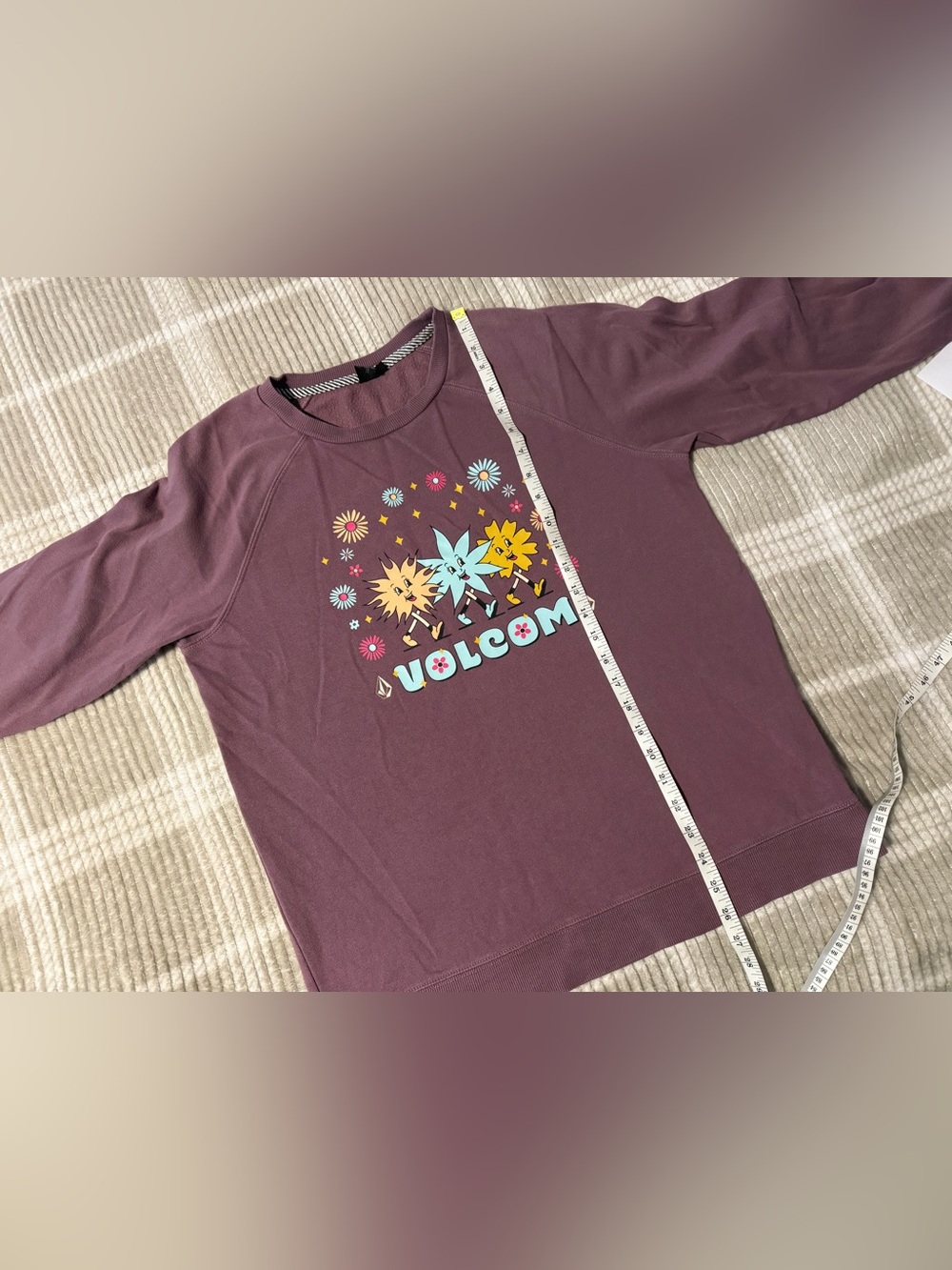 ✨Volcom Sweater✨ - Picture 4 of 6
